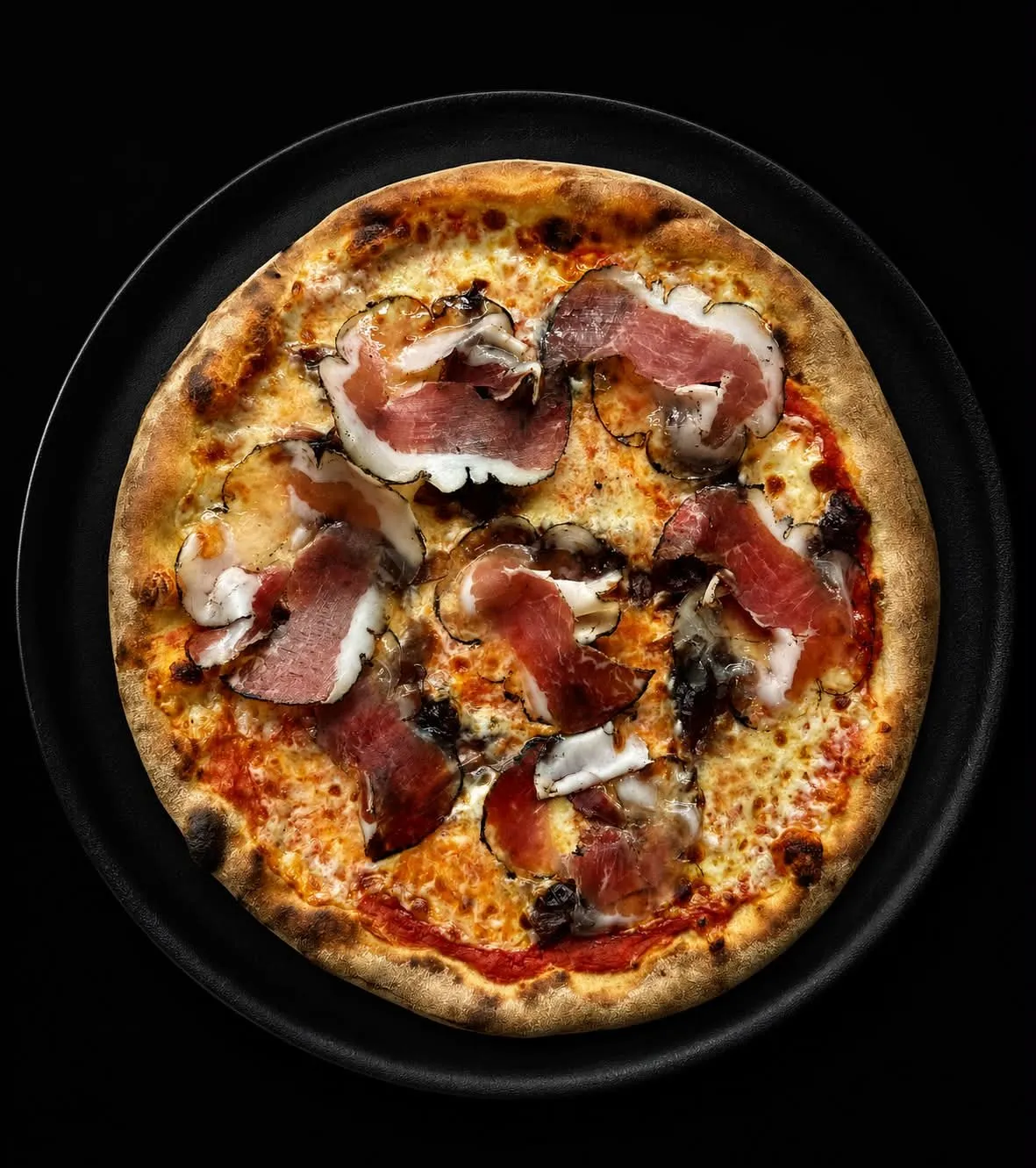 Pizza crudo funghi